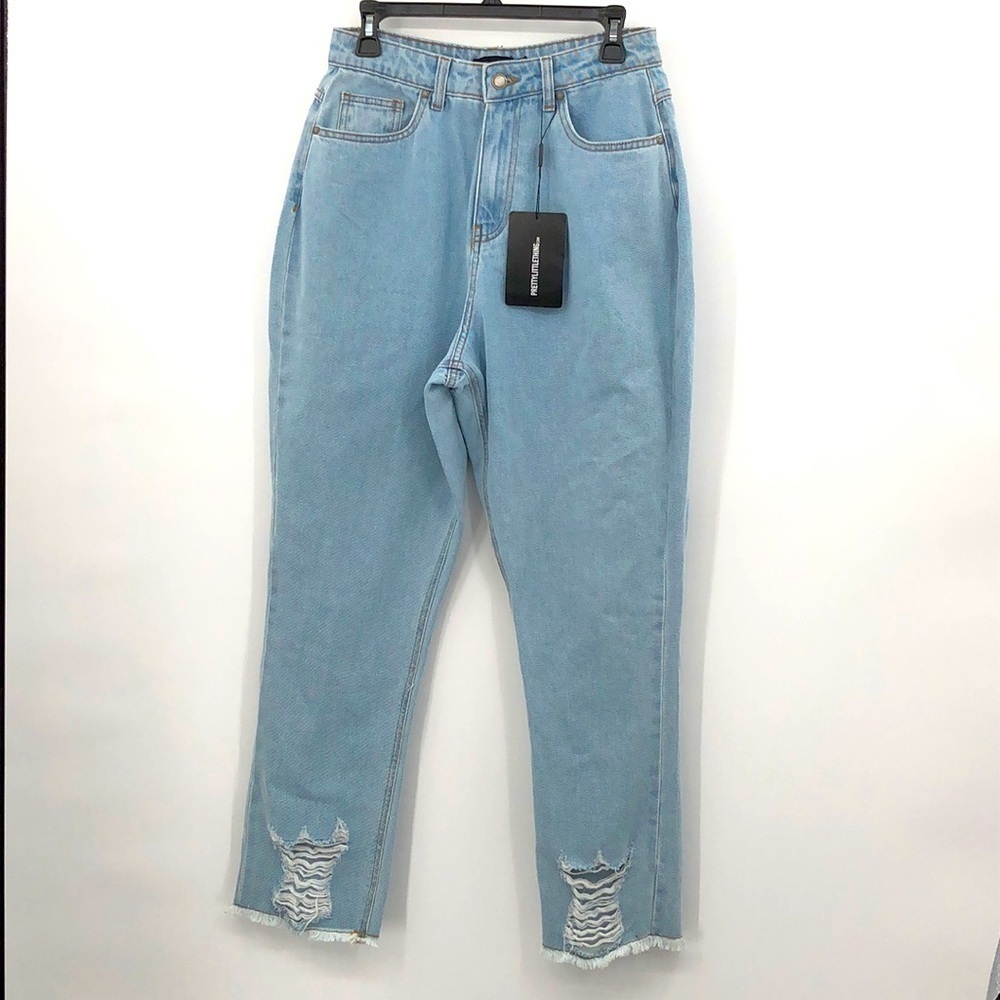 PrettyLittleThing Light Wash Vintage Ripped Hem Straight Leg Mom jeans Size 8